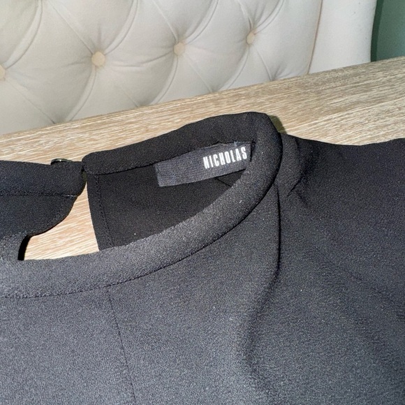 NICHOLAS L/S OPEN SLEEVE BLOUSE - Picture 5 of 9